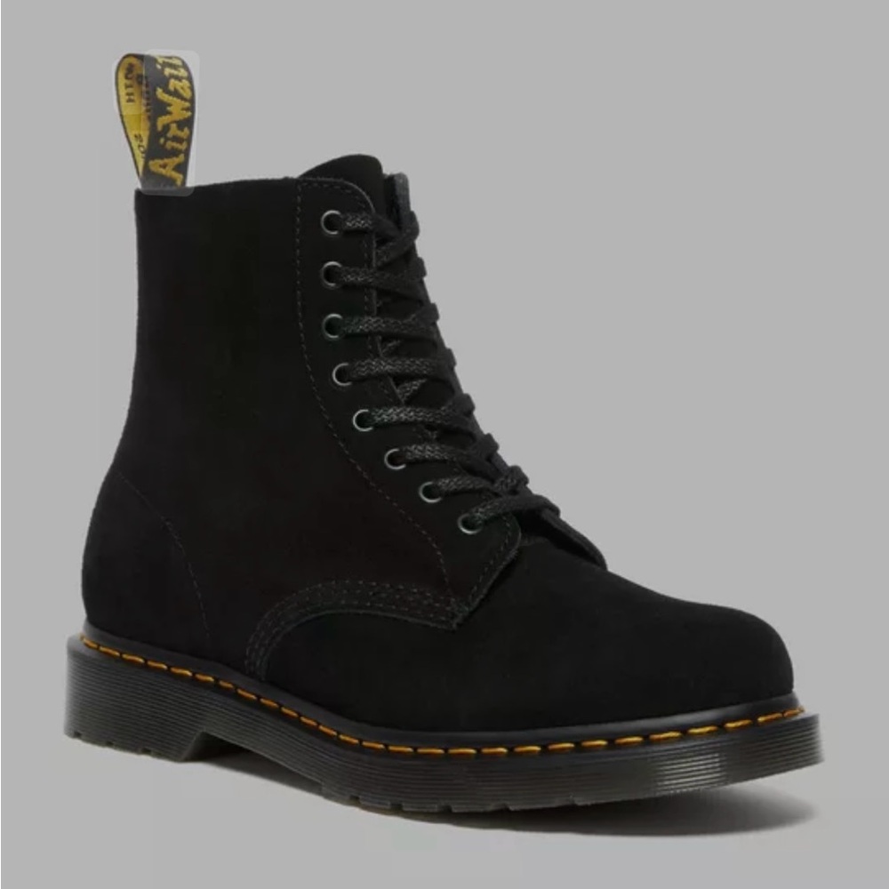 Doc Martens / Dr. Martens 1460 Pascal Suede Black Boots